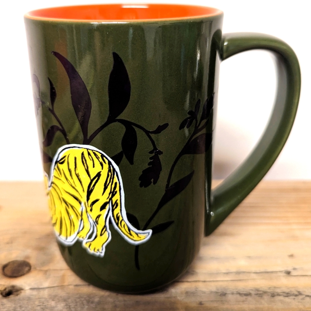 David's Tea Dark Green Color Changing Tiger Nordic Mug